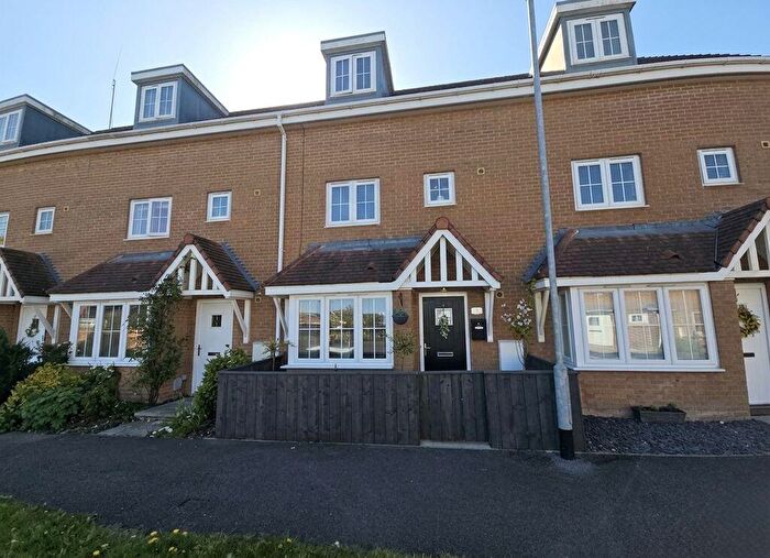 4 Bedroom Town House For Sale In Horton Park, The Chase, Blyth, NE24