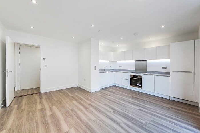 2 Bedroom Flat To Rent In Alwyne Court, Garnet Place, West Drayton, UB7
