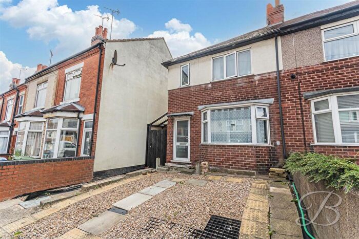 3 Bedroom Semi-Detached House For Sale In Redcliffe Road, Mansfield, NG18