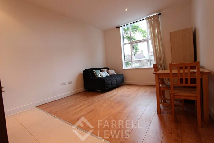 Studio To Rent In Bromyard Avenue, Acton, W3