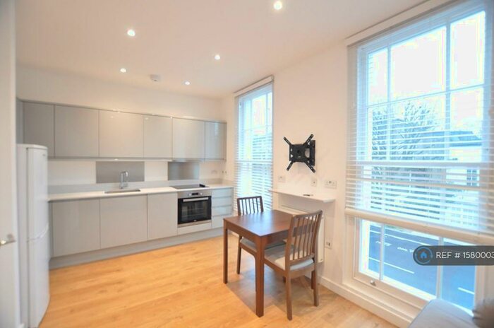 1 Bedroom Flat To Rent In Prince Of Wales Road, London, NW5