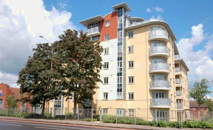 2 Bedroom Flat To Rent In The Pinnacle, Kings Road, Reading, RG1