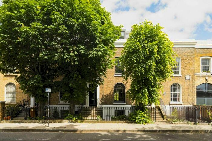4 Bedroom Terraced House To Rent In Shrubland Road, Broadway Market, E8