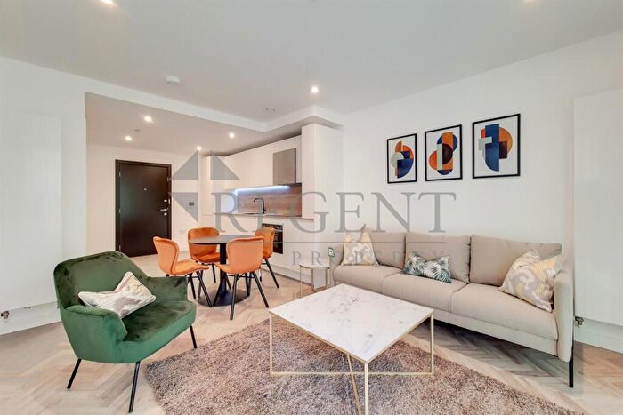 1 Bedroom Apartment To Rent In Skyline Apartments, Makers Yard, E3