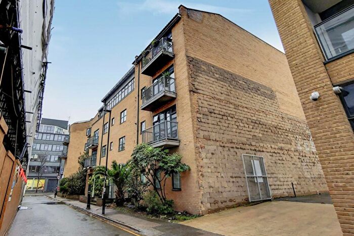 2 Bedroom Flat To Rent In Goswell Road, Clerkenwell, London, EC1V