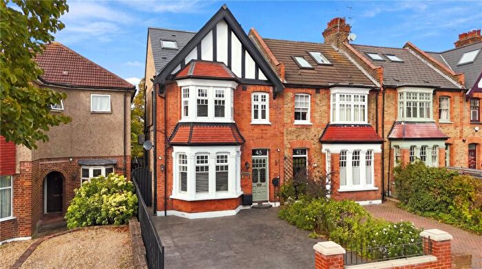 4 Bedroom End Of Terrace House For Sale In St. Marks Road, Enfield, EN1