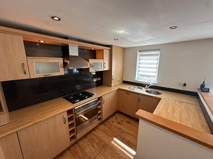 2 Bedroom Apartment To Rent In Ellerman Road, L3
