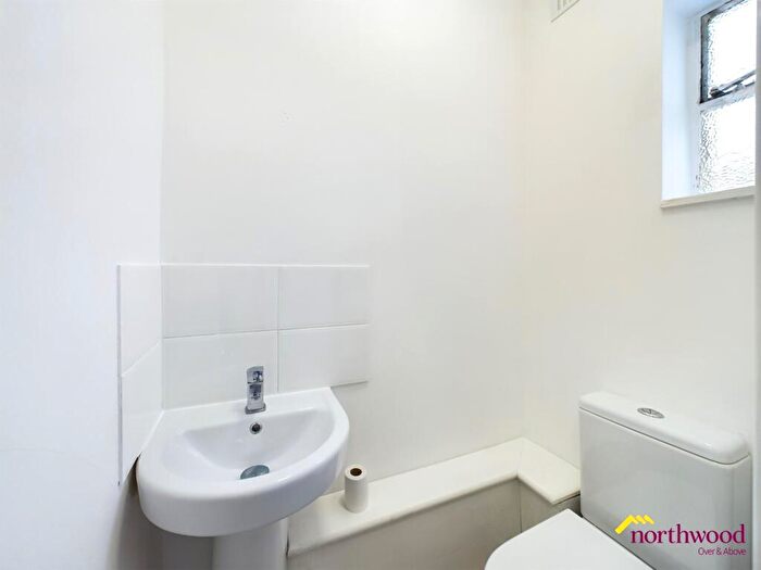 3 Bedroom Semi-Detached House For Sale In Winchester Avenue, Bentilee, Stoke-on-Trent, ST2
