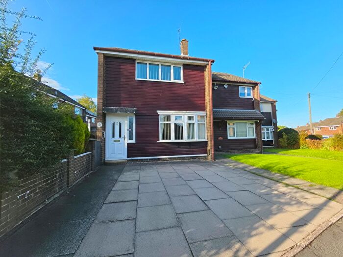 2 Bedroom End Of Terrace House For Sale In Farland Grove, Chell, Stoke-On-Trent, ST6