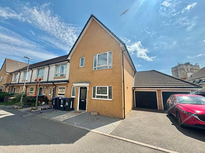 3 Bedroom Semi-Detached House To Rent In Meridian Close, Ramsgate, Kent, CT12