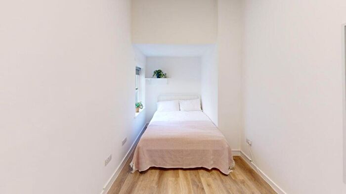 3 Bedroom House To Rent In , Mark Lane, BS1