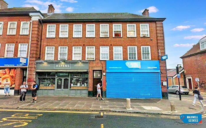 2 Bedroom Flat To Rent In Watling Avenue, Burnt Oak, HA8
