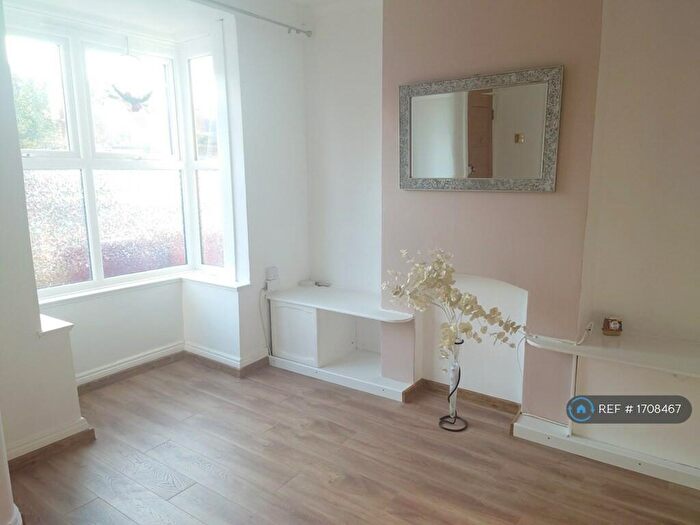 2 Bedroom Terraced House To Rent In Cranbury Road, Reading, RG30