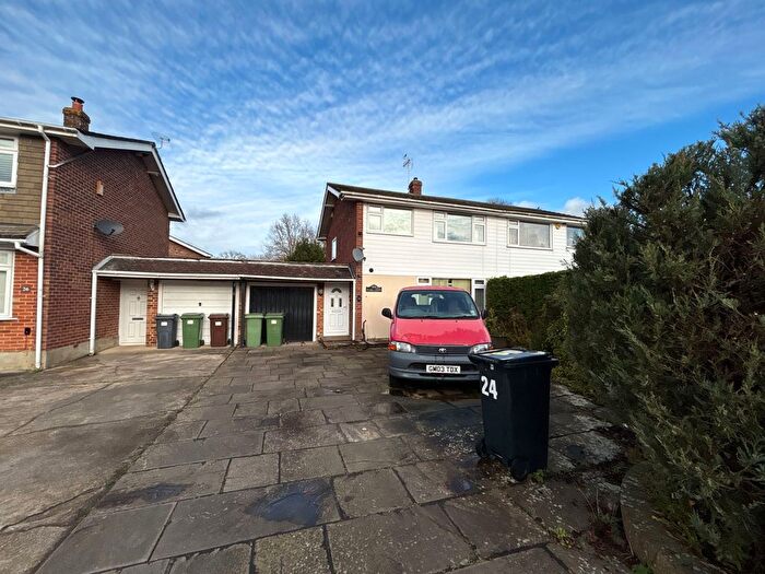 3 Bedroom Semi Detached House For Sale In Staplehurst, Kent, TN12