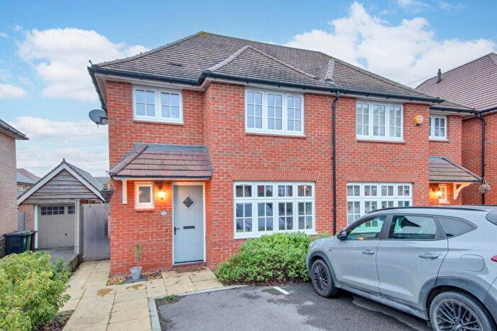 3 Bedroom Semi Detached House For Sale In Hildefirth Close, Weldon, Ebbsfleet Valley, DA10