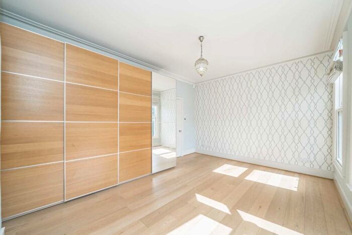 4 Bedroom House To Rent In Gresley Road, Whitehall Park, N19