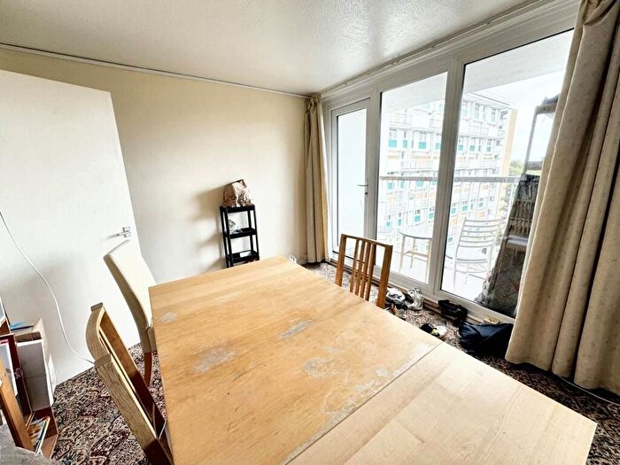 3 Bedroom Semi-Detached House To Rent In Brandon House Jacobs Wells Road, Bristol, BS8