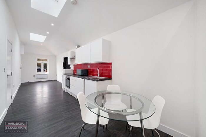 Studio For Sale In Kenton Road, Harrow, HA1