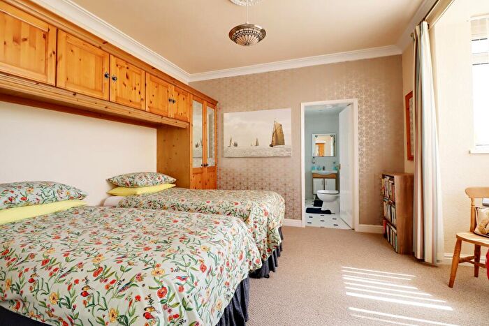 4 Bedroom Detached House For Sale In Main Street, West Stockwith, South Yorkshire, DN10