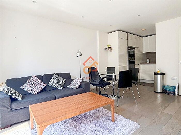 1 Bedroom Flat To Rent In Worcester Point, Central Street, London, EC1V
