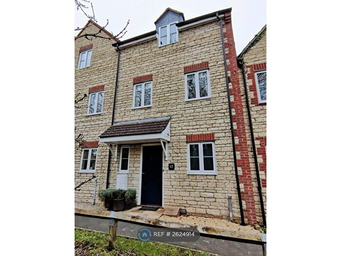 4 Bedroom Terraced House To Rent In Farm Piece, Stanford In The Vale, SN7