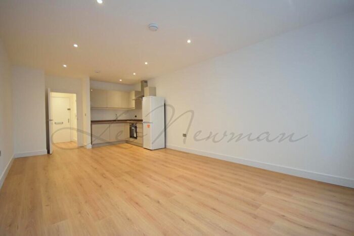 Studio To Rent In Coronation Road, Basingstoke, RG21