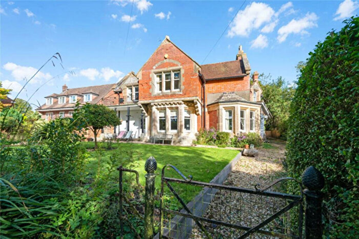 4 Bedroom Detached House For Sale In Dorchester Road, Dorchester, DT2