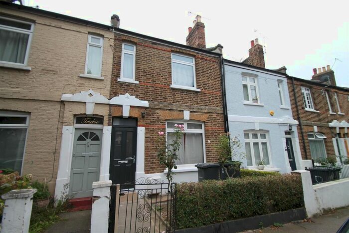 3 Bedroom Terraced House To Rent In Caversham Road, Tottenham, London, N15