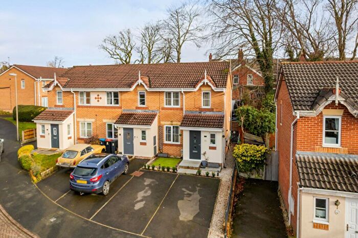 3 Bedroom End Of Terrace House For Sale In Gordale Close, Winnington, CW8