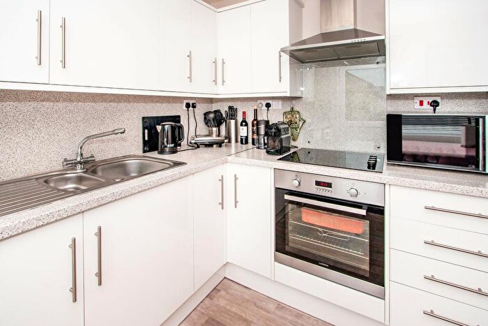 2 Bedroom Terraced House To Rent In Frankland Close, BA1