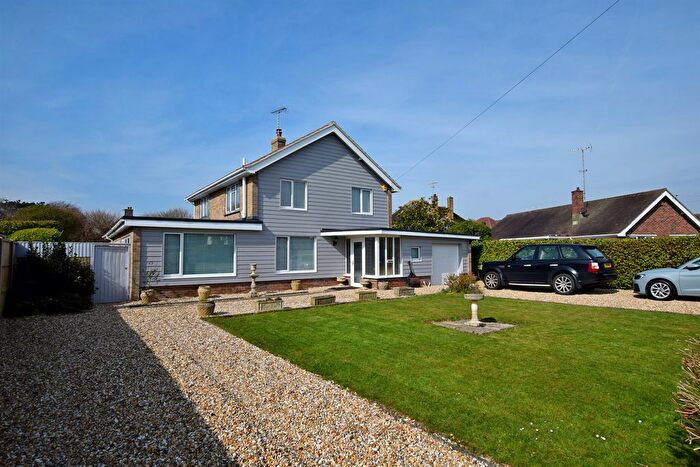 5 Bedroom Detached House To Rent In Limmard Way, Bognor Regis, West Sussex, PO22