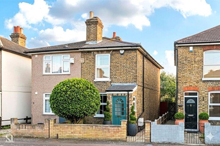 2 Bedroom Semi Detached House To Rent In Richmond Road, Romford, RM1