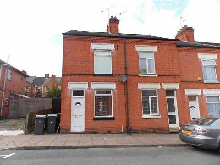 3 Bedroom Terraced House To Rent In Alma Street, Leicester, LE3