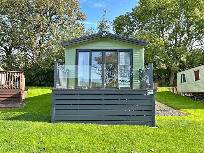 2 Bedroom Mobile/park Home For Sale In Blackadder Caravan Park, Bank Street, Greenlaw, Duns, TD10
