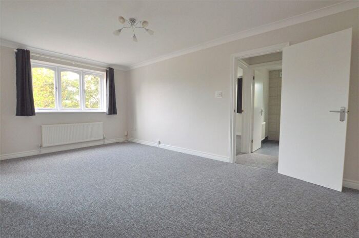 1 Bedroom Flat To Rent In - London Road, Redhill, RH1