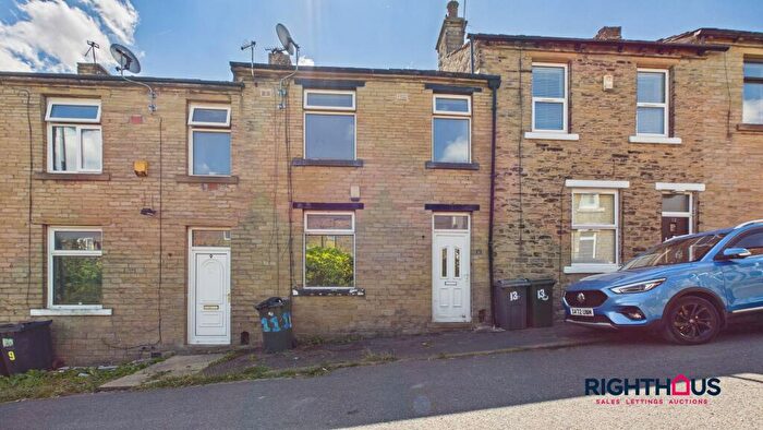 2 Bedroom Terraced House For Sale In Alderson Street, Bradford, BD6