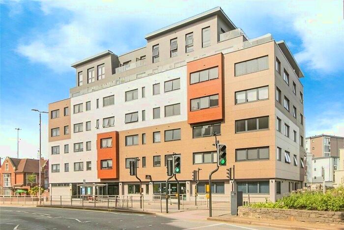 2 Bedroom Apartment For Sale In High Street North, Poole, BH15
