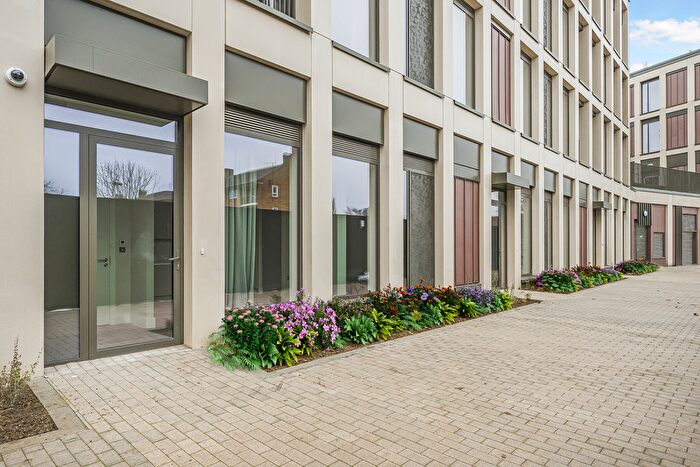 1 Bedroom Flat To Rent In Milliners Way, Sheerwater, GU21