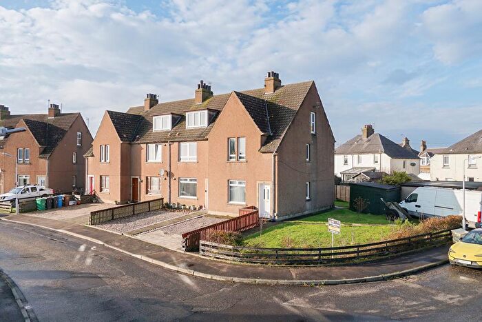 3 Bedroom Maisonette For Sale In St. Abbs Crescent, Pittenweem, KY10