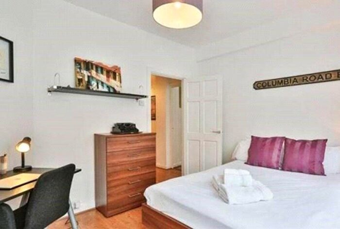 2 Bedroom Apartment To Rent In Neckinger Estate, London, SE16