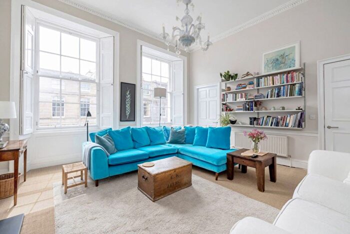 3 Bedroom Flat To Rent In Forth Street, New Town, Edinburgh, EH1
