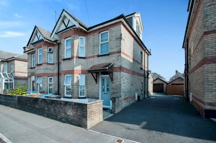 4 Bedroom Semi-Detached House For Sale In Hillman Road, Poole, BH14