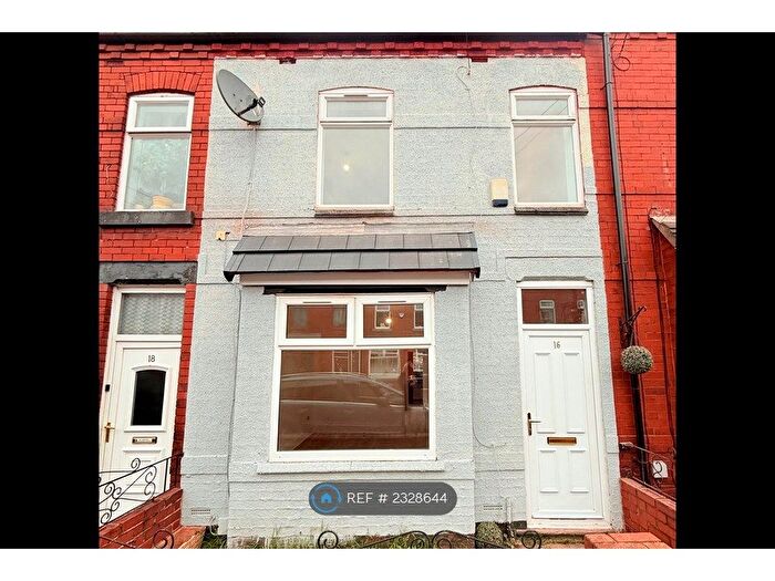 3 Bedroom Terraced House To Rent In First Avenue, Wigan, WN6