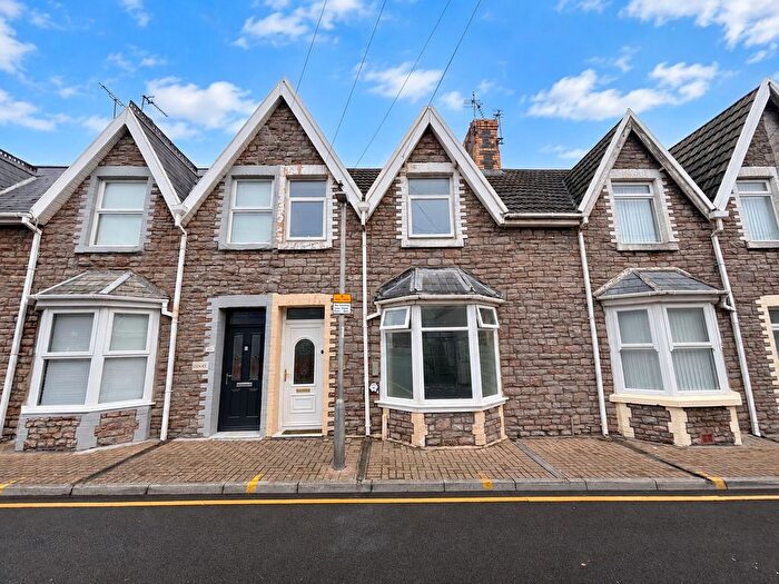 2 Bedroom Property To Rent In Hillsboro Place, Porthcawl, CF36