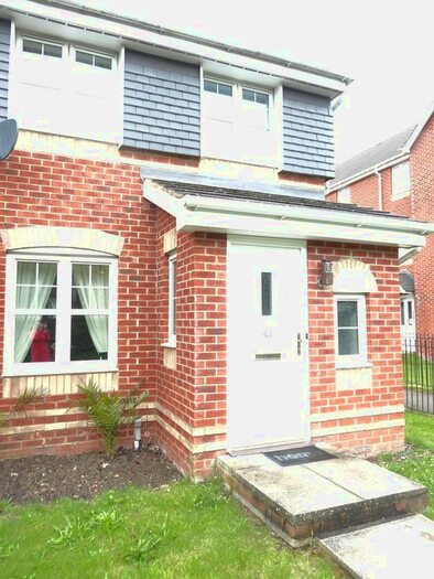 3 Bedroom Semi-Detached House To Rent In Epsom Close, Stevenage, SG1
