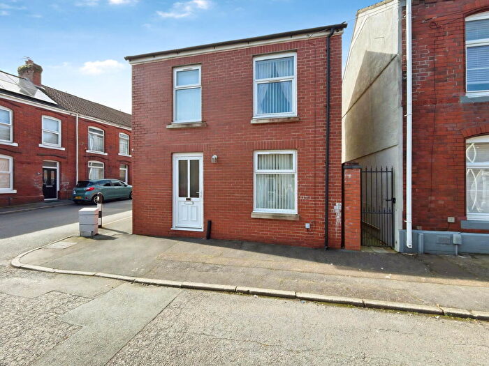 2 Bedroom Detached House For Sale In Green Street, Morriston, Swansea, SA6