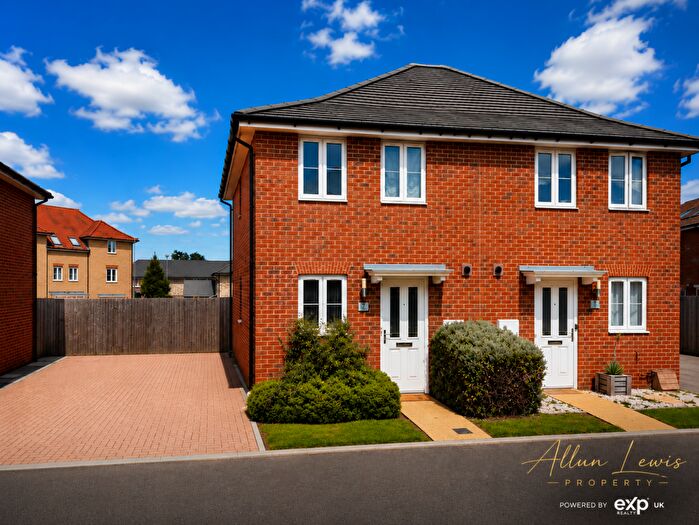 2 Bedroom Semi Detached House For Sale In Flatsheet Road, Canterbury, CT3