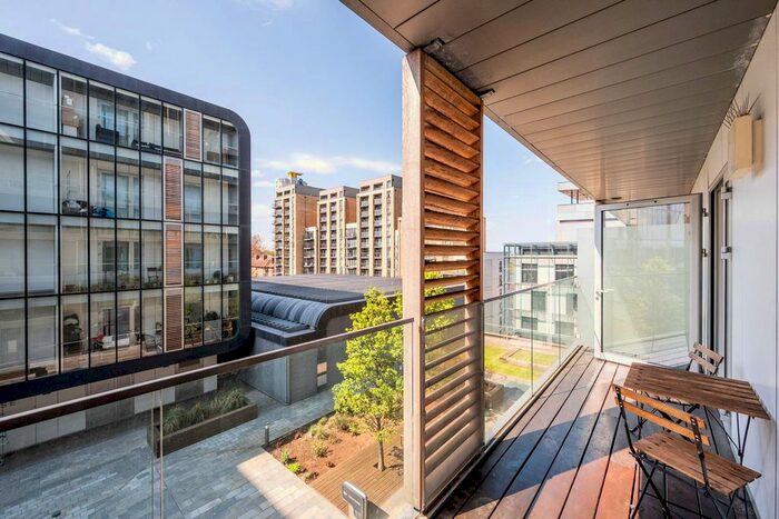 1 Bedroom Flat To Rent In Love Lane, Woolwich, London, SE18