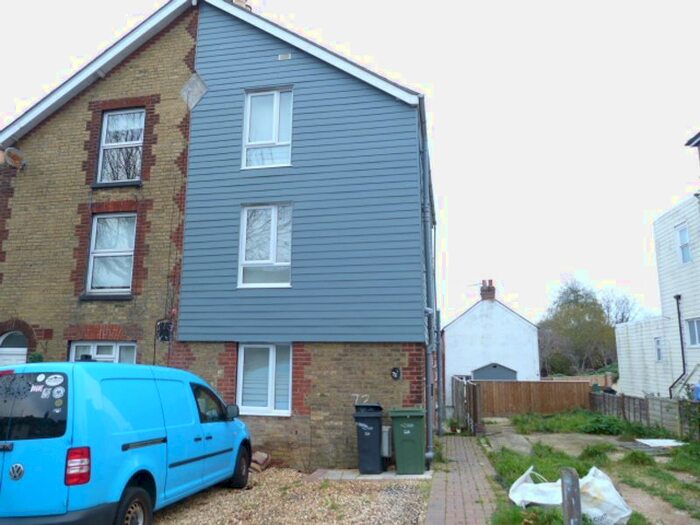 1 Bedroom Property To Rent In Victoria Road, Cowes, PO31