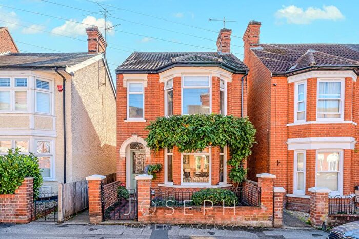 3 Bedroom Detached House For Sale In Broom Hill Road, Ipswich, IP1